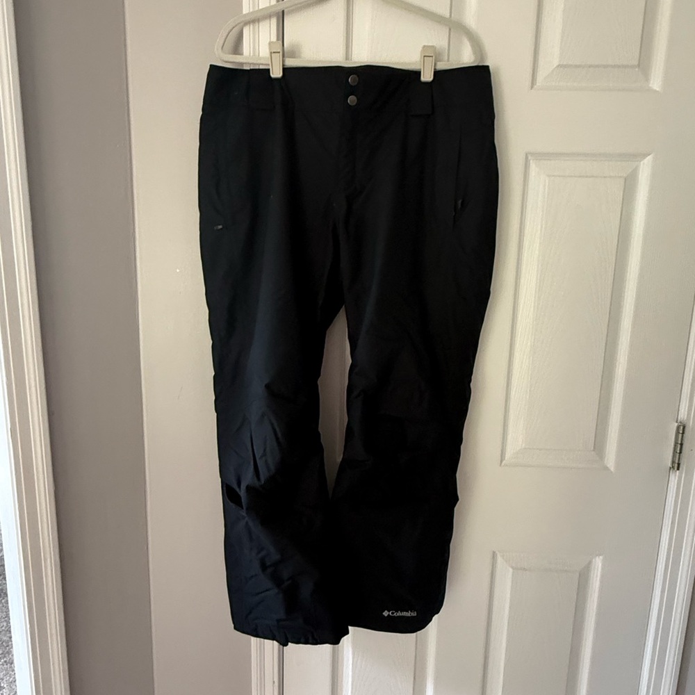 Columbia Women’s Black Insulated Snow Pants